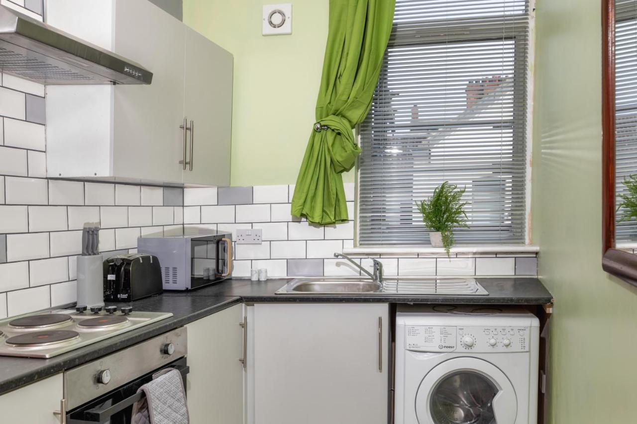 Stockton Town Centre Studio Apartments Free Parking And Wi-Fi Buitenkant foto