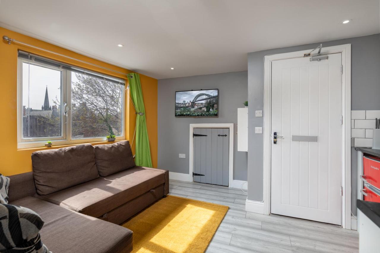 Stockton Town Centre Studio Apartments Free Parking And Wi-Fi Buitenkant foto