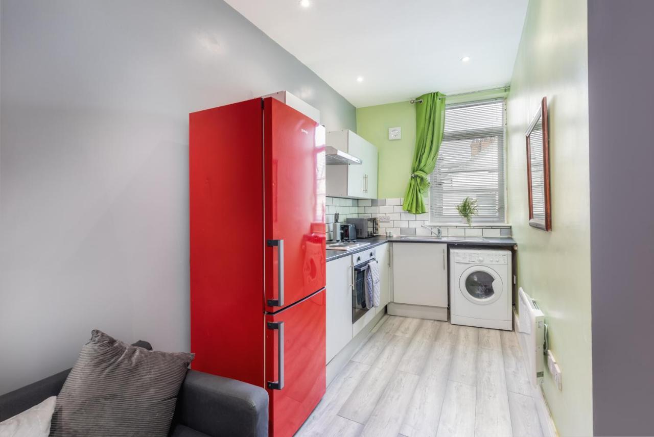 Stockton Town Centre Studio Apartments Free Parking And Wi-Fi Buitenkant foto